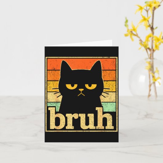 Bruh Cat Meme Graphic – Funny Cat Retro Meme For T Kaart (Gele Bloem)