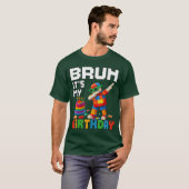 Bruh Its My Birthday Master Builder Block Brick Me T-shirt (Voorkant volledig)