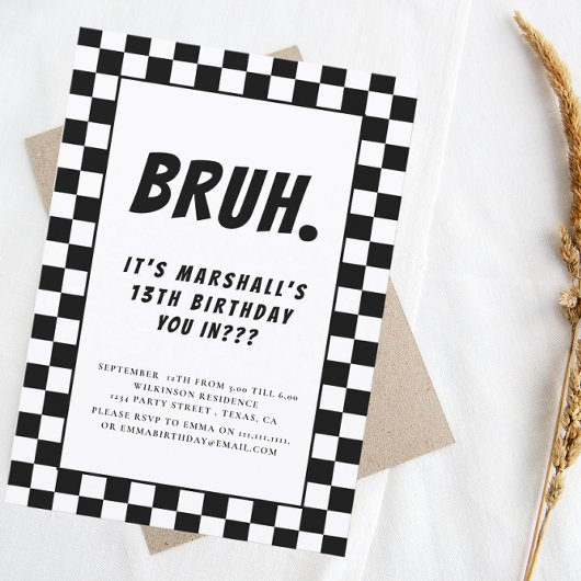 Bruh moderne zwart-wit checkerd jongens verjaardag kaart