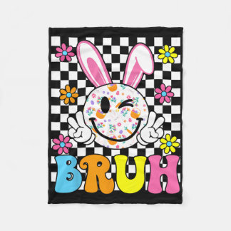 Bruh Paasdag Funny Bunny Eggs Groovy Smile Face Fleece Deken