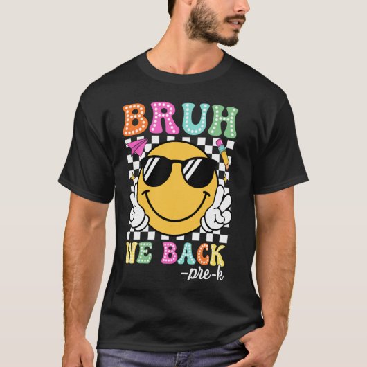 Bruh We Back Pre-K Groovy Eerste Dag van Pre-K Tea T-shirt (Voorkant)