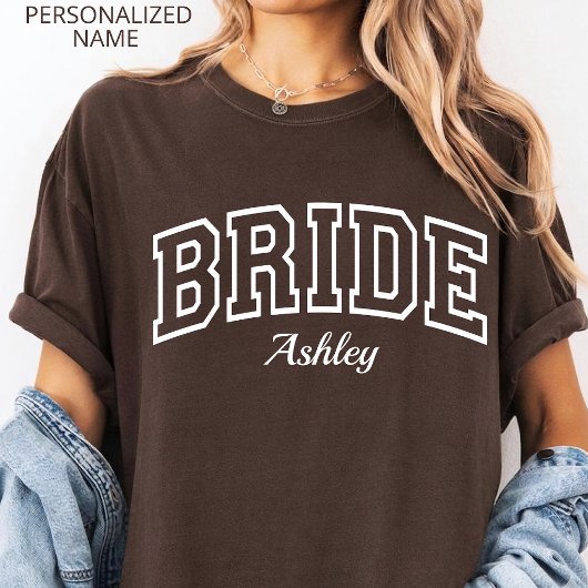 Bruid | Aangepaste Varsity Bruid Bachelorette Fees T-shirt
