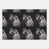 Bruid & bruidegom Delicate Wit op Zwart Inpakpapier Vel (Voorkant)