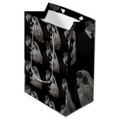 Bruid & bruidegom Delicate Wit op Zwart Medium Cadeauzakje (Voorkant Gekanteld)