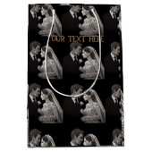 Bruid & bruidegom Delicate Wit op Zwart Medium Cadeauzakje (Voorkant)