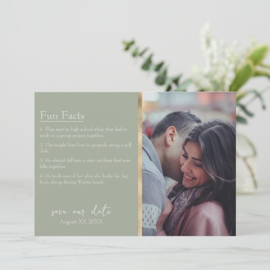 Bruid & bruidegom feiten foto op Sage Green Kaart (Staand voorkant)