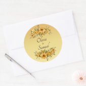 Bruid & Bruidegom Namen Gouden Gele Bloemen Ronde Sticker (Envelop)