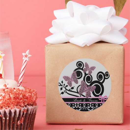 Bruid & bruidegom vlinders wervelt roze zwart & wi ronde sticker (Feest)