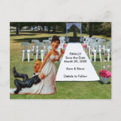 Bruid die Bruidegom Figuurtje Sleept Bruin & Blond Aankondigingskaart (Voorkant)