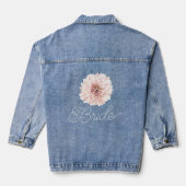 Bruid Elegante Roze Bloemige Huwelijk Script Denim Jacket (Achterkant)