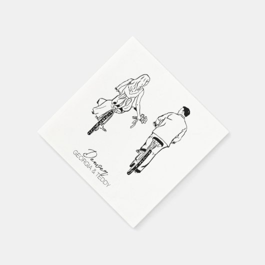 Bruid en bruidegom op fietsen bruiloft cocktail se servet (Hoek)