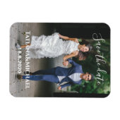 Bruid en bruidegom rennen, save the date, op maat  magneet (Horizontaal)