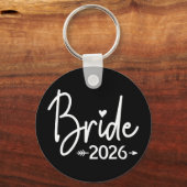 Bruid est 2026 getrouwd trouwfeest bruidsfeest sleutelhanger (Voorkant)