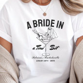 Bruid in een tini beetje martini vrijgezellen Espr T-shirt