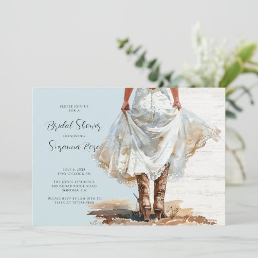 Bruid in trouwjurk Cowgirl laarzen in uitnodiging (Staand voorkant)