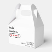 Bruid laadt bruidsfeest hearts  bedankdoosjes (Voorkant Zijde)
