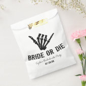 Bruid of Die Rockstar Skelet Bachelorette Party Bedankzakje (Gezegeld)
