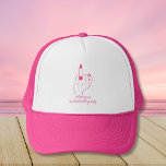 Bruid Ring Vinger Trendy Roze Bachelorette Party Trucker Pet<br><div class="desc">Trendy en leuke roze vrijgezellenfeest / hen party trucker hoed met de ringvinger van de bruid en trouwring. Klik op personaliseren om de naam van de bruid toe te voegen.</div>