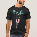 Bruid - Schattigee Flamingo Bachelorette Bruidsfee T-shirt<br><div class="desc">Bruid - Schattigee Flamingo Bachelorette Bruids Party Trouwcadeau</div>