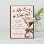 Bruid Tini Beetje Boog Espresso Martini Bruidsfees Kaart (Staand voorkant)