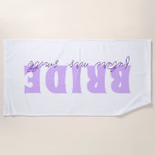 Bruid Toekomstige Mevrouw Aangepaste Naam Wit en L Strandlaken (Voorkant)