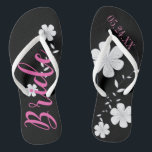 Bruid Witte Bloemen Custom Teenslippers<br><div class="desc">Teenslippers voor de bruid!  witte bloemen met haar aangepaste trouwdatum teenslippers zijn een must voor de bruid. Voeg de trouwdatum toe!</div>