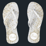 Bruid - Witte Glitter en Gouden Diamant Teenslippers<br><div class="desc">Mooie en zeer elegant uitziende Flip Flop Shoes met faux gold diamonds op een faux witte glitter achtergrond klaar voor u om te personaliseren met jouw tekst. Dit product is 100% . *****Klik op BUTTON AANPASSEN om afbeeldingen of tekst toe te voegen, te verwijderen, te verplaatsen, te vergroten of te...</div>