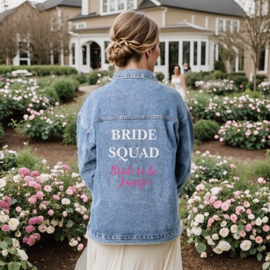 Bruid wordt Roze Aangepaste Naam Trouw Bachelorett Denim Jacket (Huwelijk Achterkant)