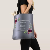 Bruid zilver bordeaux bloemen bruiloft tote bag (Dichtbij)