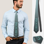 bruidegom bruiloft subtiel elegant blauw stropdas<br><div class="desc">Dit prachtige aangepaste stropdas heeft het woord bruidegom in lichtblauw op een grijsblauwe verloop achtergrond. Grappige maar subtiele en stijlvolle manier om je trouwoutfit aan te vullen of om een grappige twist toe te voegen voor trouwfoto's.</div>
