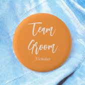 Bruidegomsteam Oranje Witte Trouwknoop Ronde Button 5,7 Cm