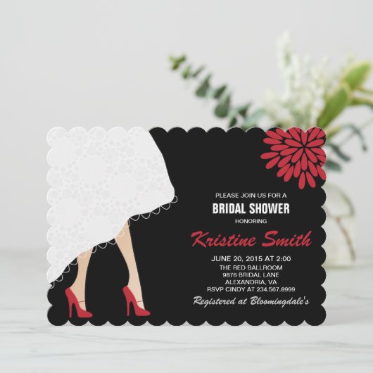 Bruids Douche Uitnodiging w / Rode Hoge Hak Schoen (Staand voorkant)