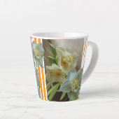 Bruids Kroon Daffodils Design Latte Mok (Rechterhoek)