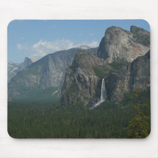 Bruids sluier waterval en Half Dome in Yosemite Muismat (Voorkant)