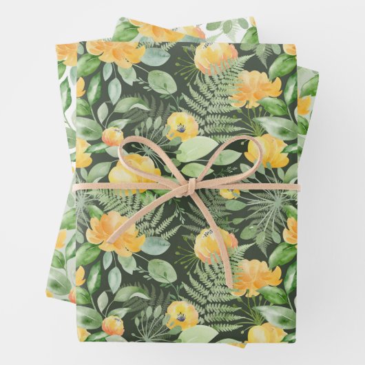 Bruidsboeket Gele Pioenrozen en Groene Varens Inpakpapier Vel (In situ)