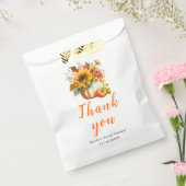 Bruidsboeket van pompoenbloemen op bruidsdouche bedankzakje (Gezegeld)