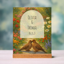 Bruidsboog met levendige maximalistische tuin voor