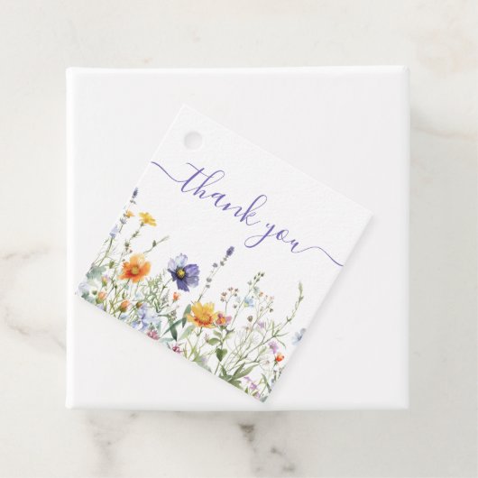 Bruidsbruiloft met wilde bloemen bedankjes labels (In situ)