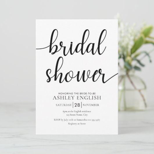 Bruidsdouche uitnodiging - Modern Zwart Script (Staand voorkant)