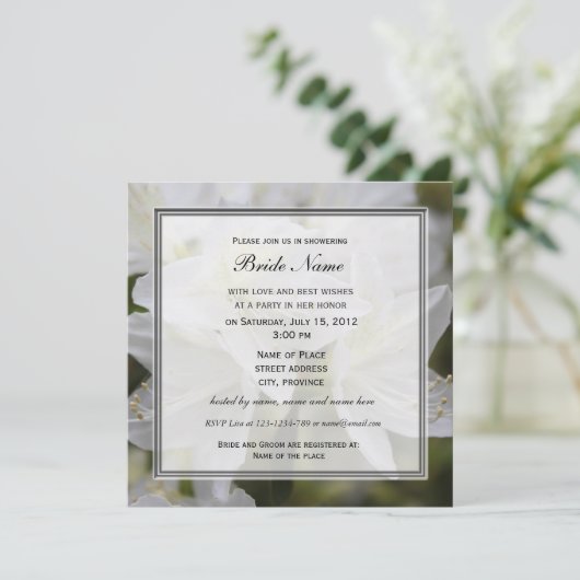 Bruidsdouche uitnodiging, witte azalea bloemen kaart (Staand voorkant)