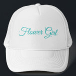 Bruidsfeest - Bloemenmeisje Trucker Pet<br><div class="desc">Een pet voor de Bloemenmeisje in  vloeiende scripttekst. Een geweldige keuze voor een vrijgezellenfeest,  repetitiediner,  huwelijksreceptie of elk moment rond de huwelijksfestiviteiten.</div>