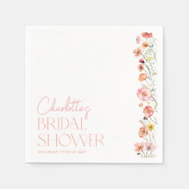 Bruidsfeest decoratie met klaprozen en wilde bloem servet