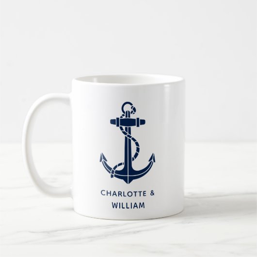 Bruidsgunsten met scheepsanker voor strandhuwelijk koffiemok (Links)