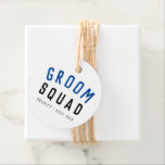 Bruidsjonker Groep | Modern Bruidsjonker Stijlvol Bedankjes Labels<br><div class="desc">Leuke, simpele, stijlvolle "Groom Squad" citaat kunst favor tag met moderne, minimalistische typografie in zwart en marineblauw in een koele trendy stijl. De slogan, naam en rol kunnen gemakkelijk worden gepersonaliseerd met de namen van je bruidsjonkers, bijvoorbeeld bruidegom, getuige, bruidsjonker, vader van de bruidegom, page boy en nog veel meer!...</div>