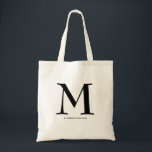 Bruidsmeisje Moderne Minimalistische Bachelorette Tote Bag<br><div class="desc">Eenvoudige canvas tas is gepersonaliseerd met een groot monogram initiaal,  kies uw voor- of achternaam initiaal,  en uw volledige naam hieronder in het zwart. Ideaal voor jezelf,  cadeauzakje voor je bruidsmeisjes,  vrijgezellenfeest of elke gelegenheid.</div>