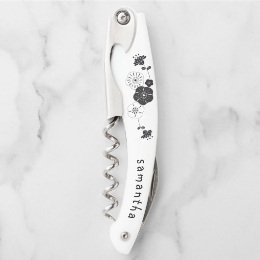 Bruidsmeisje Naam Datum Artsy Bloemen Wit Kurkentrekker (Voorkant)