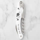 Bruidsmeisje Naam Datum Artsy Bloemen Wit Kurkentrekker (Achterkant)