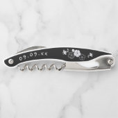 Bruidsmeisje Naam Datum Artsy Bloemen Zwart Kurkentrekker (Achterkant)