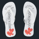Bruidsmeisje strand bruiloft | teambruid teenslippers<br><div class="desc">Gepersonaliseerd, romantische harten strand bruiloft flip flop sandalen- Verspreid harten ontwerp aan de onderkant. Leest Team, dan Bride, op andere sandalen in elegante stijl letters. Bridesmaid wordt in het midden afgedrukt in elegante, zwarte letters. Veranderen om te passen bruids partij leden, zoals bloem meisje of meid van eer. Gepersonaliseerde naam...</div>