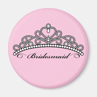 Bruidsmeisje Tiara Magnet (roze achtergrond)